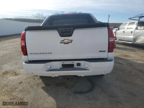 2009 Chevrolet Avalanche LT w/2LT with VIN 3GNFK22039G160550, listed as a Copart auction lot 42244545 with 134,540 mi miles and Non Repairable. Bid and sale history available at carsss.com. Image 6.