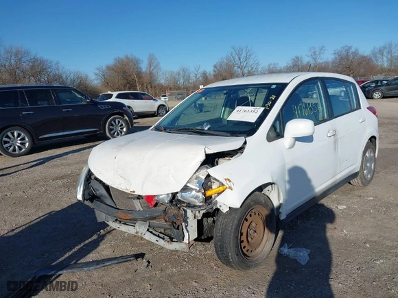 2010 Nissan Versa 1.8 S with VIN 3N1BC1CP1AL453548, listed as a IAAI auction lot 41761352 with 180,888 mi miles. Bid and sale history available at carsss.com. Image 2.