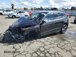 2014 Audi SQ5 Premium Plus z VIN WA1CGAFP3EA052852, wystawiony jako Copart lot #49169825 z przebiegiem 239 543 mil mil oraz Szkoda całkowita • Salvage title. Historia ofert i sprzedaży dostępna na DreamBid. Obrazek 1.