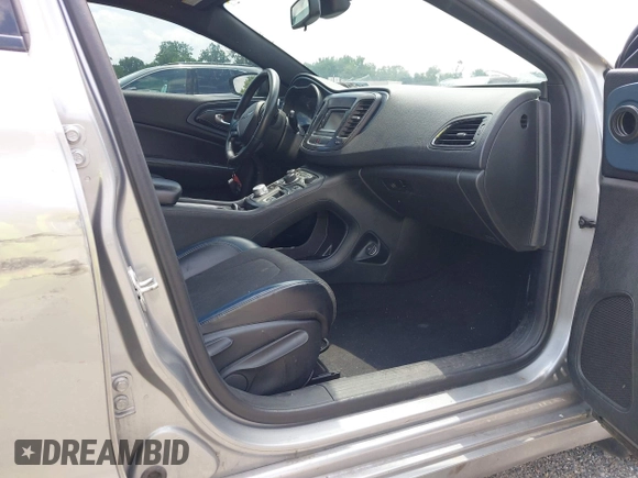 2015 Chrysler 200 S with VIN 1C3CCCBB8FN565732, listed as a IAAI auction lot 42754941 with 114,731 mi miles and . Bid and sale history available at DreamBid. Image 5.