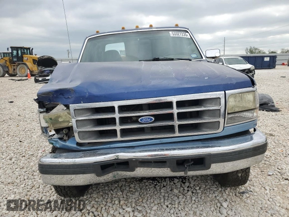 1996 Ford F-250 z VIN 1FTHX26F0TEA10475, wystawiony jako Copart lot #53327235 z przebiegiem 307 273 mil mil oraz Szkoda całkowita • Salvage title. Historia ofert i sprzedaży dostępna na DreamBid. Obrazek 5.