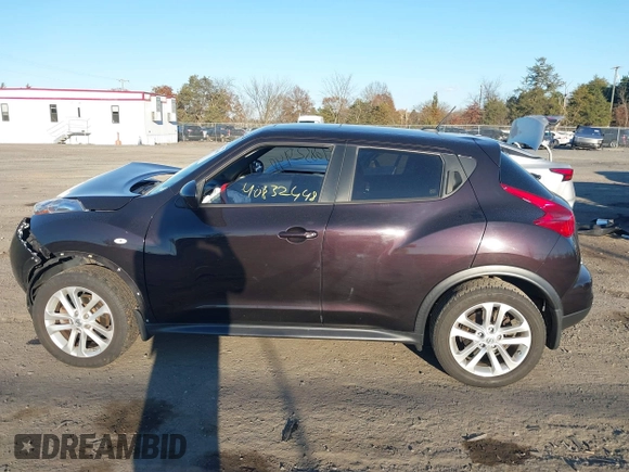 2014 Nissan Juke S with VIN JN8AF5MV3ET359780, listed as a IAAI auction lot 40832448 with 118,405 mi miles. Bid and sale history available at carsss.com. Image 14.