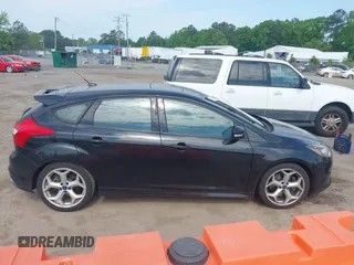 2014 Ford Focus ST with VIN 1FADP3L98EL269058, listed as a IAAI auction lot 42169021 with 106,325 mi miles and . Bid and sale history available at carsss.com. Image 13.