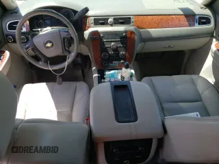 2007 Chevrolet Avalanche LT w/1LT with VIN 3GNEK12347G100855, listed as a Copart auction lot 64149924 with 203,929 mi miles and Salvage Title. Bid and sale history available at carsss.com. Image 8.