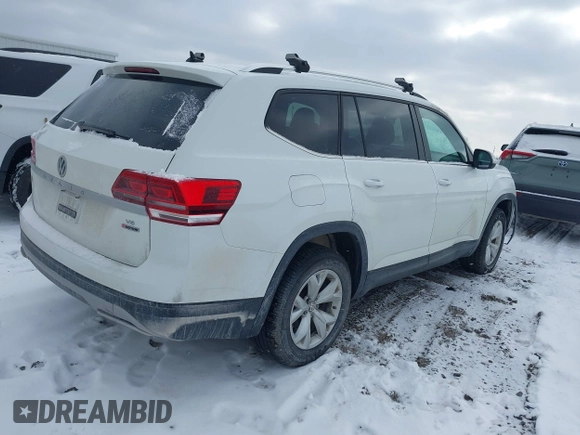 2018 Volkswagen Atlas SE z VIN 1V2LR2CA9JC543185, wystawiony jako IAAI lot #41293560 z przebiegiem 147 966 mil mil oraz . Historia ofert i sprzedaży dostępna na DreamBid. Obrazek 4.