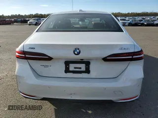 2024 BMW 5 Series 530i xDrive with VIN WBA53FJ01RCR84895, listed as a Copart auction lot 41431275 with 0 mi miles and Salvage Title. Bid and sale history available at carsss.com. Image 6.