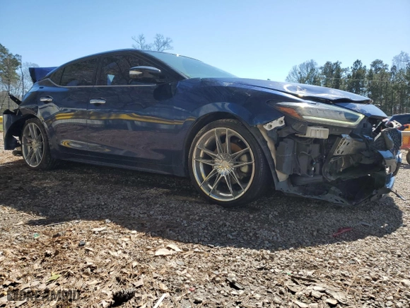 2022 Nissan Maxima SV with VIN 1N4AA6CV1NC505777, listed as a Copart auction lot 45900125 with 110,717 mi miles and Salvage Title. Bid and sale history available at carsss.com. Image 4.