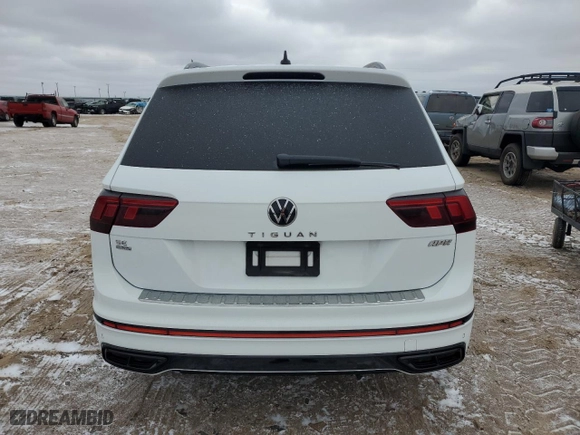 2022 Volkswagen Tiguan SE R-Line Black with VIN 3VVCB7AX0NM045036, listed as a Copart auction lot 45186875 with 65,336 mi miles and Salvage Title. Bid and sale history available at carsss.com. Image 6.