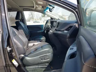 2015 Toyota Sienna SE with VIN 5TDXK3DC9FS652765, listed as a IAAI auction lot 41723922 with 105,679 mi miles. Bid and sale history available at carsss.com. Image 5.
