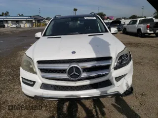 2016 Mercedes-Benz GL with VIN 4JGDF6EE4GA637674, listed as a Copart auction lot 86203394 with 111,764 mi miles and Salvage Title. Bid and sale history available at carsss.com. Image 5.