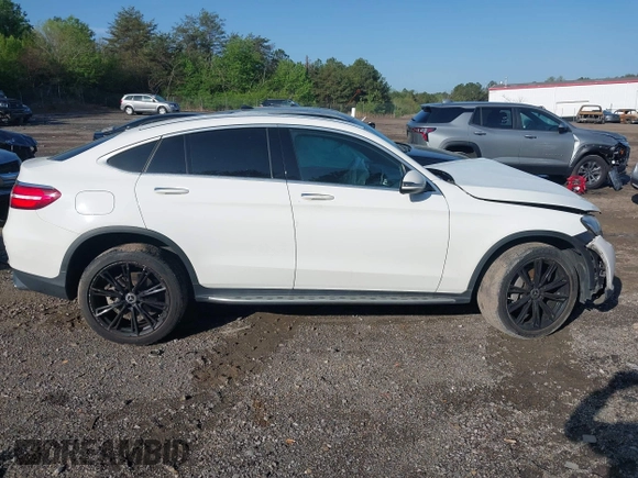 2019 Mercedes-Benz GLC 300 with VIN WDC0J4KB1KF638819, listed as a IAAI auction lot 41922074 with 96,521 mi miles and . Bid and sale history available at DreamBid. Image 13.