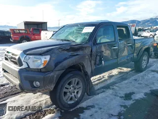 2013 Toyota Tacoma with VIN 3TMMU4FNXDM059768, listed as a IAAI auction lot 41375737 with 227,477 mi miles. Bid and sale history available at carsss.com. Image 17.