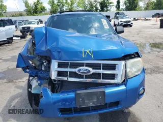 2011 Ford Escape XLT с VIN 1FMCU9D7XBKA27058, выставлен на аукционе Copart как лот 57091775 с пробегом 207 378 миль миль и Списание • Salvage title. История ставок и продаж доступна на DreamBid. Изображение 5.