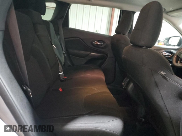 2019 Jeep Cherokee Latitude z VIN 1C4PJLCB5KD242546, wystawiony jako Copart lot #51445625 z przebiegiem 140 256 mil mil oraz Szkoda całkowita • Salvage title. Historia ofert i sprzedaży dostępna na DreamBid. Obrazek 12.