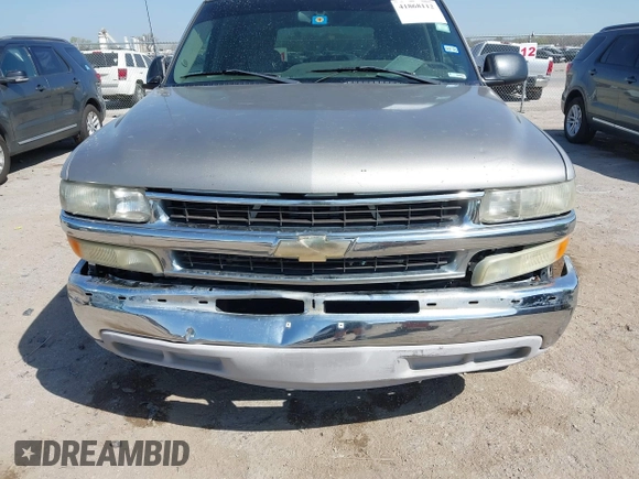 2004 Chevrolet Tahoe LT with VIN 1GNEC13Z84J315648, listed as a IAAI auction lot 41868112 with 198,901 mi miles. Bid and sale history available at carsss.com. Image 6.