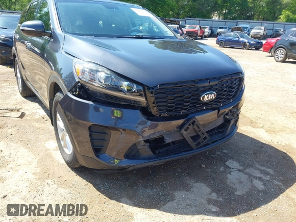 2019 Kia Sorento LX z VIN 5XYPG4A35KG529645, wystawiony jako IAAI lot #41995339 z przebiegiem 106 827 mil mil oraz . Historia ofert i sprzedaży dostępna na DreamBid. Obrazek 6.