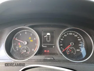 2018 Volkswagen Golf с VIN 3VWE17AU2JM273529, выставлен на аукционе Copart как лот 53710125 с пробегом 109 332 миль миль и Списание • Salvage title. История ставок и продаж доступна на DreamBid. Изображение 9.