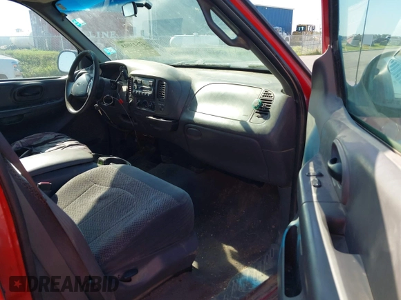 1999 Ford F-250 with VIN 1FTPX28L1XKB97599, listed as a IAAI auction lot 42523803 with 357,976 mi miles and . Bid and sale history available at DreamBid. Image 5.