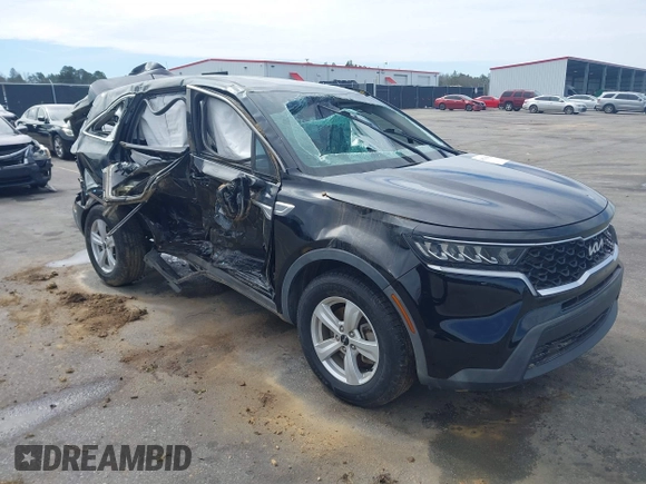 2022 Kia Sorento LX with VIN 5XYRG4LC9NG102169, listed as a IAAI auction lot 41709526 with 50,507 mi miles. Bid and sale history available at carsss.com. Image 1.