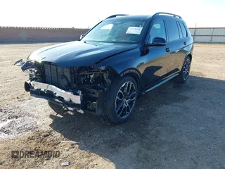 2024 BMW X7 xDrive40i with VIN 5UX23EM09R9S27315, listed as a IAAI auction lot 41978380 with 27,769 mi miles. Bid and sale history available at carsss.com. Image 2.