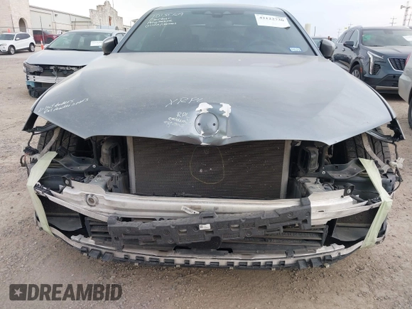 2018 BMW 5 Series M550i xDrive with VIN WBAJB9C55JB035694, listed as a IAAI auction lot 42122730 with 61,561 mi miles and . Bid and sale history available at DreamBid. Image 6.