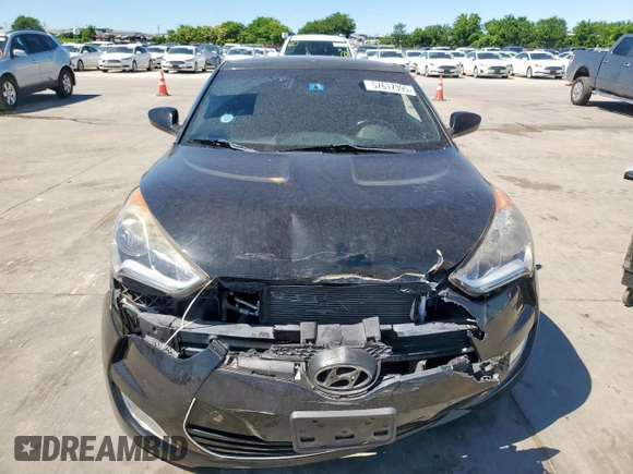 2016 Hyundai Veloster z VIN KMHTC6AD0GU266707, wystawiony jako Copart lot #57617395 z przebiegiem 70 677 mil mil oraz Szkoda całkowita • Salvage title. Historia ofert i sprzedaży dostępna na DreamBid. Obrazek 5.