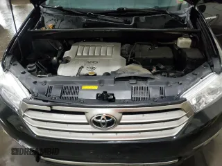 2013 Toyota Highlander Limited z VIN 5TDDK3EH7DS239690, wystawiony jako Copart lot #56791415 z przebiegiem 92 647 mil mil oraz Szkoda całkowita • Salvage title. Historia ofert i sprzedaży dostępna na DreamBid. Obrazek 12.