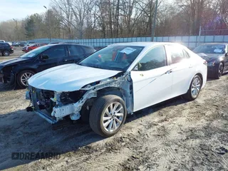 2024 Toyota Camry LE z VIN 4T1C11AK3RU879043, wystawiony jako IAAI lot #41601018 z przebiegiem 38 442 mil mil oraz . Historia ofert i sprzedaży dostępna na DreamBid. Obrazek 18.