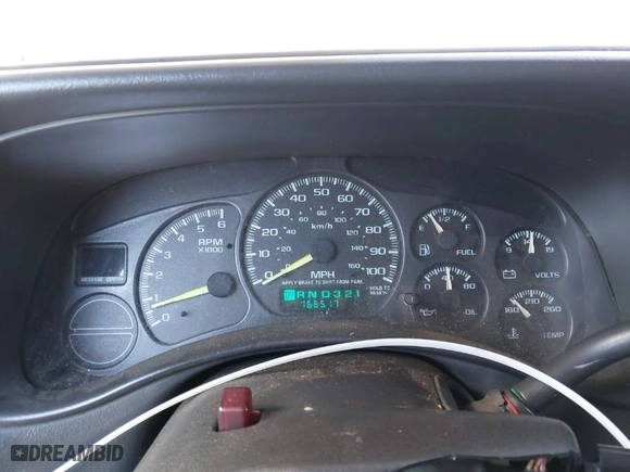 2000 GMC Sierra 1500 SLT with VIN 1GTEC19T7YZ241853, listed as a IAAI auction lot 41657692 with 166,517 mi miles. Bid and sale history available at carsss.com. Image 7.