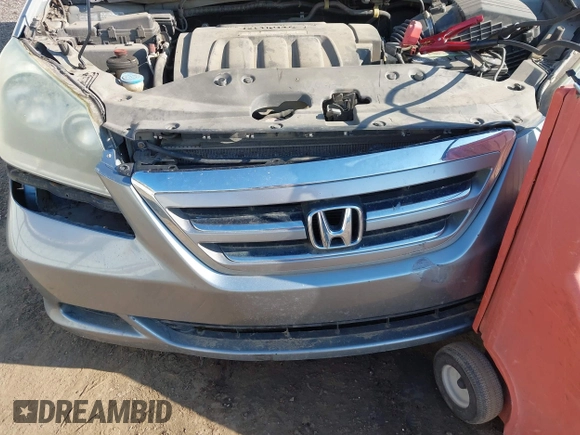 2007 Honda Odyssey EX-L with VIN 5FNRL38707B044142, listed as a IAAI auction lot 42094414 with 173,963 mi miles. Bid and sale history available at carsss.com. Image 6.