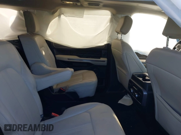2019 Ford Expedition Platinum with VIN 1FMJU1MT7KEA78408, listed as a IAAI auction lot 41740654 with 62,212 mi miles and . Bid and sale history available at DreamBid. Image 8.