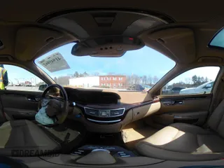 2012 Mercedes-Benz S 550 z VIN WDDNG9EB0CA477810, wystawiony jako IAAI lot #41945862 z przebiegiem 82 090 mil mil oraz . Historia ofert i sprzedaży dostępna na DreamBid. Obrazek 19.