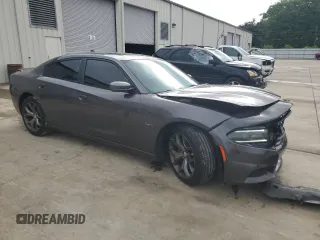 2015 Dodge Charger RT z VIN 2C3CDXCT4FH768993, wystawiony jako Copart lot #52702665 z przebiegiem 181 142 mil mil oraz Szkoda całkowita • Salvage title. Historia ofert i sprzedaży dostępna na DreamBid. Obrazek 4.