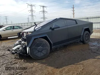 2024 Tesla Cybertruck Cyberbeast z VIN 7G2CEHEE6RA036074, wystawiony jako Copart lot #46447905 z przebiegiem 5 909 mil mil oraz Szkoda całkowita • Salvage title. Historia ofert i sprzedaży dostępna na DreamBid. Obrazek 1.