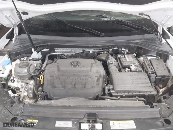 2021 Volkswagen Tiguan S with VIN 3VV1B7AX6MM081755, listed as a IAAI auction lot 41864918 with 40,406 mi miles. Bid and sale history available at carsss.com. Image 10.