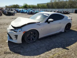 2018 Toyota 86 GT с VIN JF1ZNAE1XJ9700563, выставлен на аукционе Copart как лот 56340975 с пробегом 59 482 миль миль и Списание • Salvage title. История ставок и продаж доступна на DreamBid. Изображение 1.