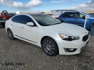 2014 Kia Cadenza Premium with VIN KNALN4D76E5157035, listed as a Copart auction lot 86649254 with 39,383 mi miles and Salvage Title. Bid and sale history available at carsss.com. Image 4.