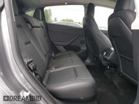 2024 Tesla Model Y Long Range with VIN 7SAYGDEE1RF159332, listed as a Copart auction lot 61179495 with 9,259 mi miles and Salvage title. Bid and sale history available at DreamBid. Image 11.