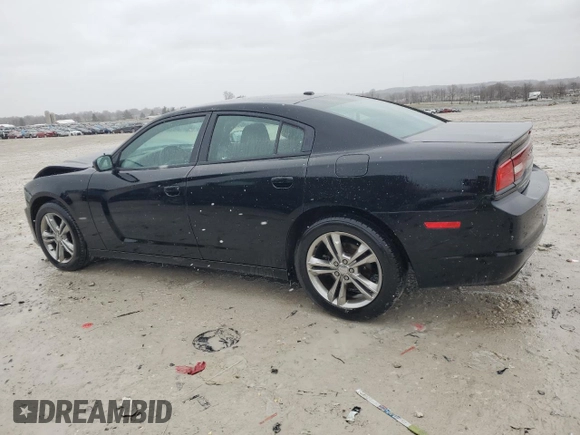2013 Dodge Charger SXT z VIN 2C3CDXJG1DH678753, wystawiony jako Copart lot #50036355 z przebiegiem 161 158 mil mil oraz Czysty tytuł • Clean title. Historia ofert i sprzedaży dostępna na DreamBid. Obrazek 2.