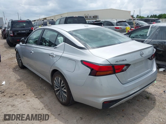 2024 Nissan Altima SV with VIN 1N4BL4DV1RN391436, listed as a IAAI auction lot 42135801 with 29,313 mi miles and . Bid and sale history available at carsss.com. Image 3.
