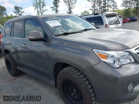 2011 Lexus GX 460 with VIN JTJBM7FX8B5020462, listed as a IAAI auction lot 41953856 with 201,311 mi miles. Bid and sale history available at carsss.com. Image 13.