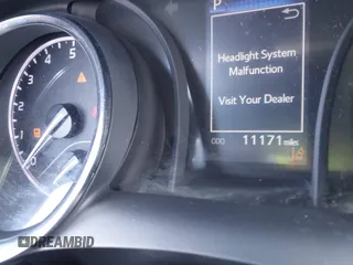 2020 Toyota Camry SE z VIN 4T1G11AK2LU970118, wystawiony jako IAAI lot #41950188 z przebiegiem 11 171 mil mil oraz . Historia ofert i sprzedaży dostępna na DreamBid. Obrazek 16.