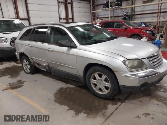2004 Chrysler Pacifica z VIN 2C8GF684X4R626155, wystawiony jako IAAI lot #41430286 z przebiegiem 185 878 mil mil oraz . Historia ofert i sprzedaży dostępna na DreamBid. Obrazek 1.