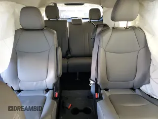 2022 Toyota Sienna XLE z VIN 5TDYRKEC1NS098418, wystawiony jako Copart lot #87546855 z przebiegiem 92 819 mil mil oraz Szkody całkowita. Historia ofert i sprzedaży dostępna na DreamBid. Obrazek 10.