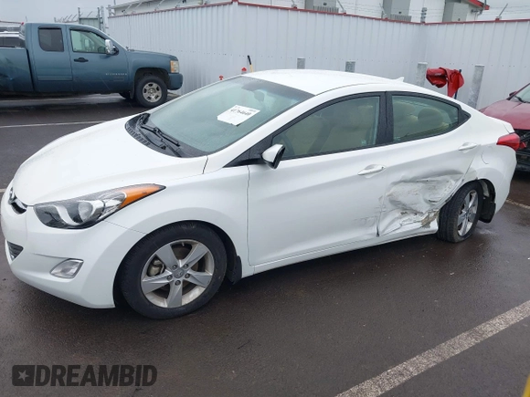 2013 Hyundai Elantra Limited z VIN 5NPDH4AEXDH423558, wystawiony jako IAAI lot #41764640 z przebiegiem 121 331 mil mil oraz . Historia ofert i sprzedaży dostępna na DreamBid. Obrazek 17.