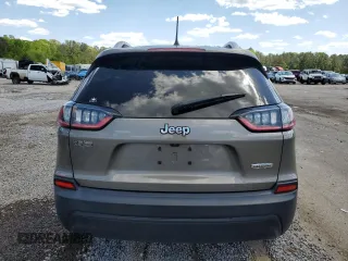 2019 Jeep Cherokee Latitude with VIN 1C4PJLCB5KD344705, listed as a Copart auction lot 52260515 with 110,894 mi miles and Salvage Title. Bid and sale history available at carsss.com. Image 6.