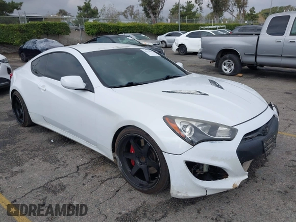 2014 Hyundai Genesis Coupe R-Spec z VIN KMHHT6KD3EU118357, wystawiony jako IAAI lot #40970527 z przebiegiem 94 174 mil mil oraz . Historia ofert i sprzedaży dostępna na DreamBid. Obrazek 1.