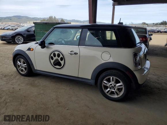 2013 MINI Hardtop with VIN WMWSU3C50DT684488, listed as a Copart auction lot 45773045 with 137,192 mi miles and Clean Title. Bid and sale history available at DreamBid. Image 2.