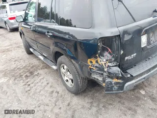 2008 Honda Pilot EX-L with VIN 5FNYF18718B038892, listed as a IAAI auction lot 41800192 with 145,370 mi miles. Bid and sale history available at carsss.com. Image 6.