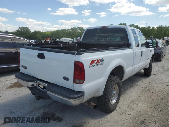 2004 Ford F-250 XL with VIN 1FTNX21P04EA92082, listed as a Copart auction lot 55311935 with 217,363 mi miles and Salvage title. Bid and sale history available at DreamBid. Image 3.